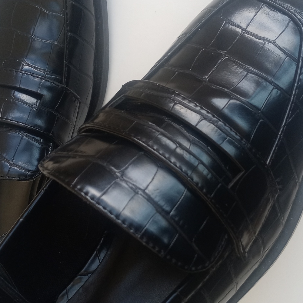 Zara Women's Black Alligator Embossed Square Toe Flat Penny Loafers 38 (7.5) - Picture 5 of 16